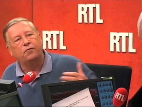 L'UMP se cherche et se trompe de débat , selon Alain Duhamel