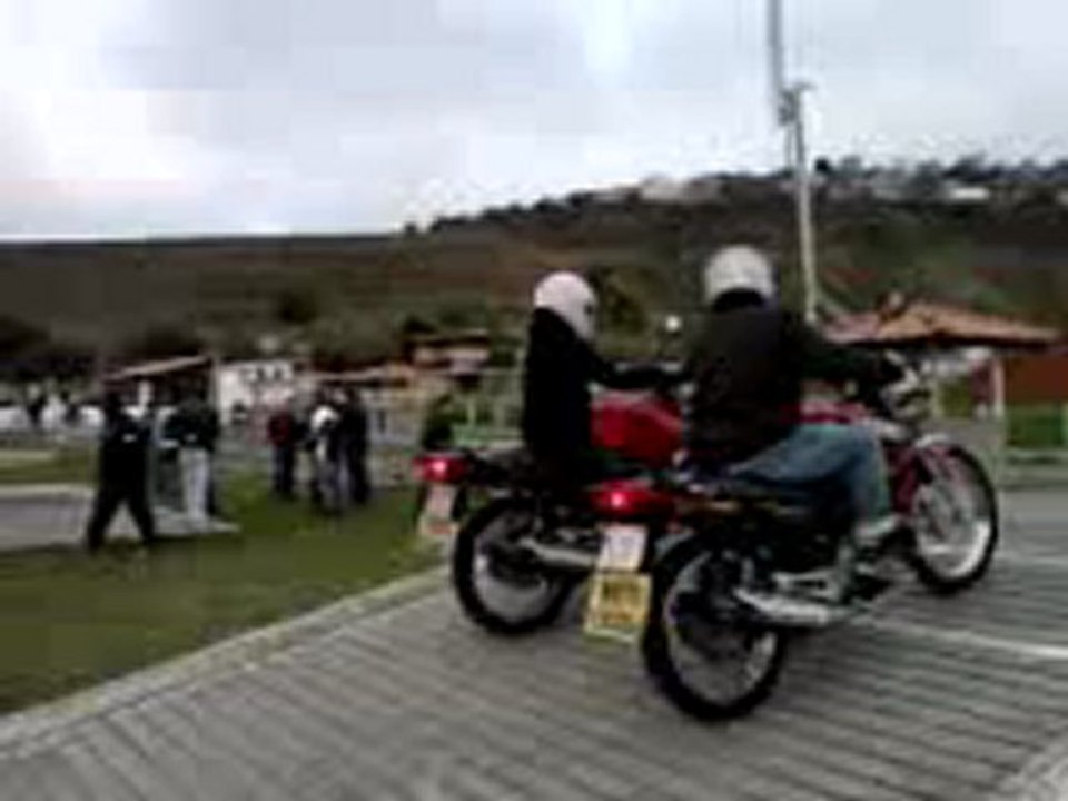 AYMEE MOTO PISTA JUIZ FORA APROVADA