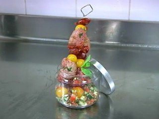 Brochettes d’agneau aux épices Ras el hanout  / Verrine de fraise et mascarpone safrané