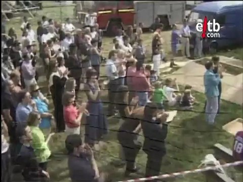 Peligro, se rueda: Escenas con motos. Parte 1