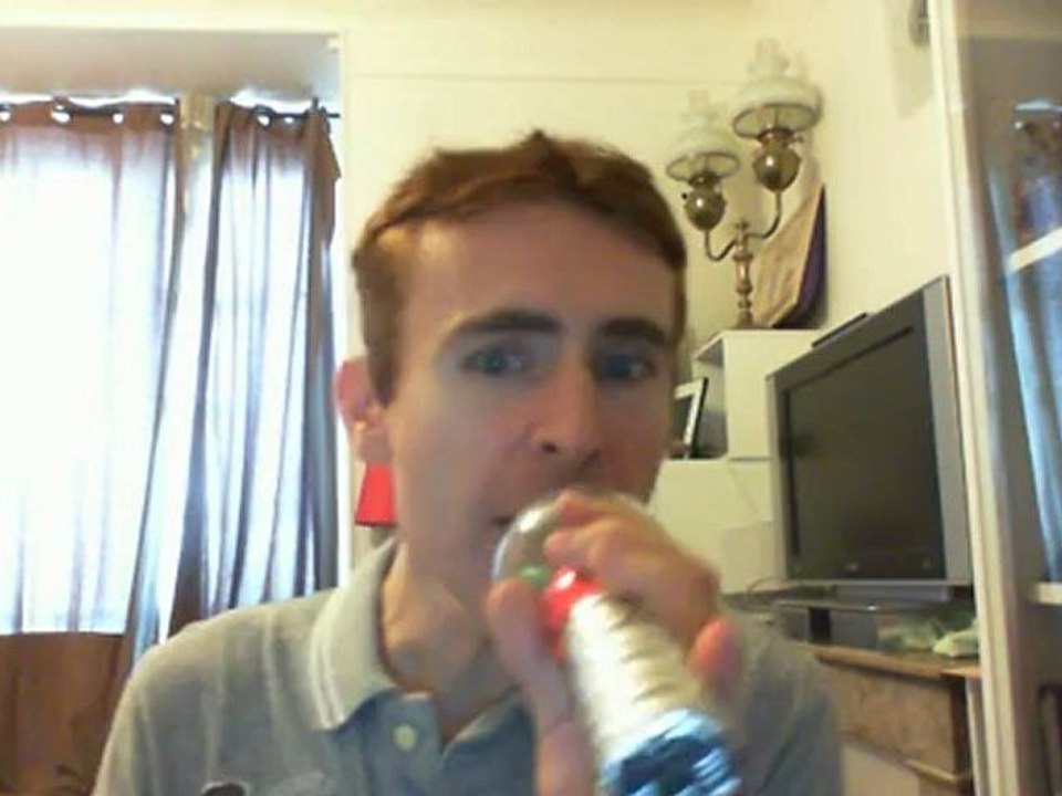 Wiwi égratigne "showtime" de Baptiste Giabiconi