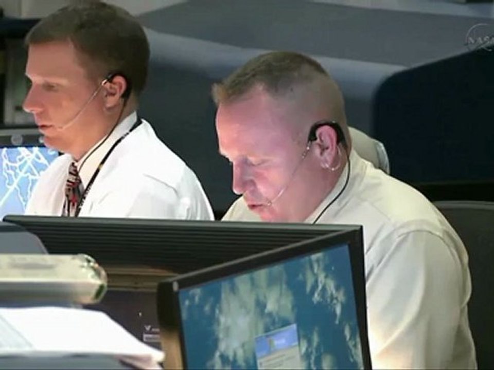 [STS-134] Entry Flight Control Team Landing Replay