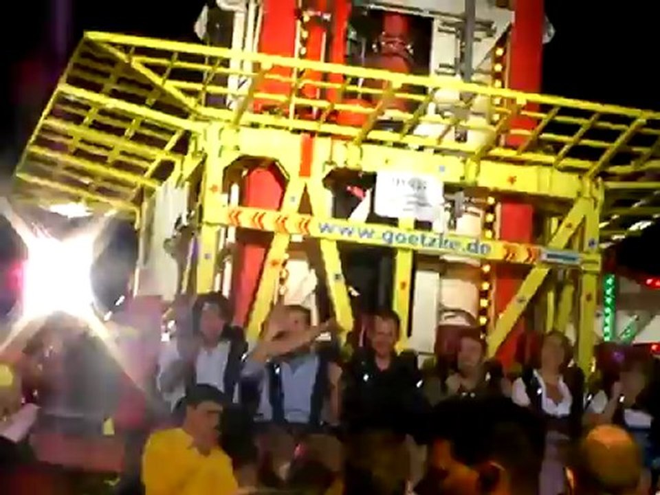 Freefall Tower - Aussenansicht Oktoberfest 2009