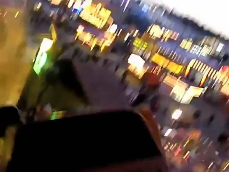 Höllenblitz auf dem Oktoberfest (Renoldi Indoor Achterbahn)