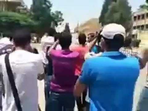 Syria فري برس حماه المحتلة طلبة سوريا الاحرار فرع حماة كلية الاقتصاد 28 6 2012 Hama