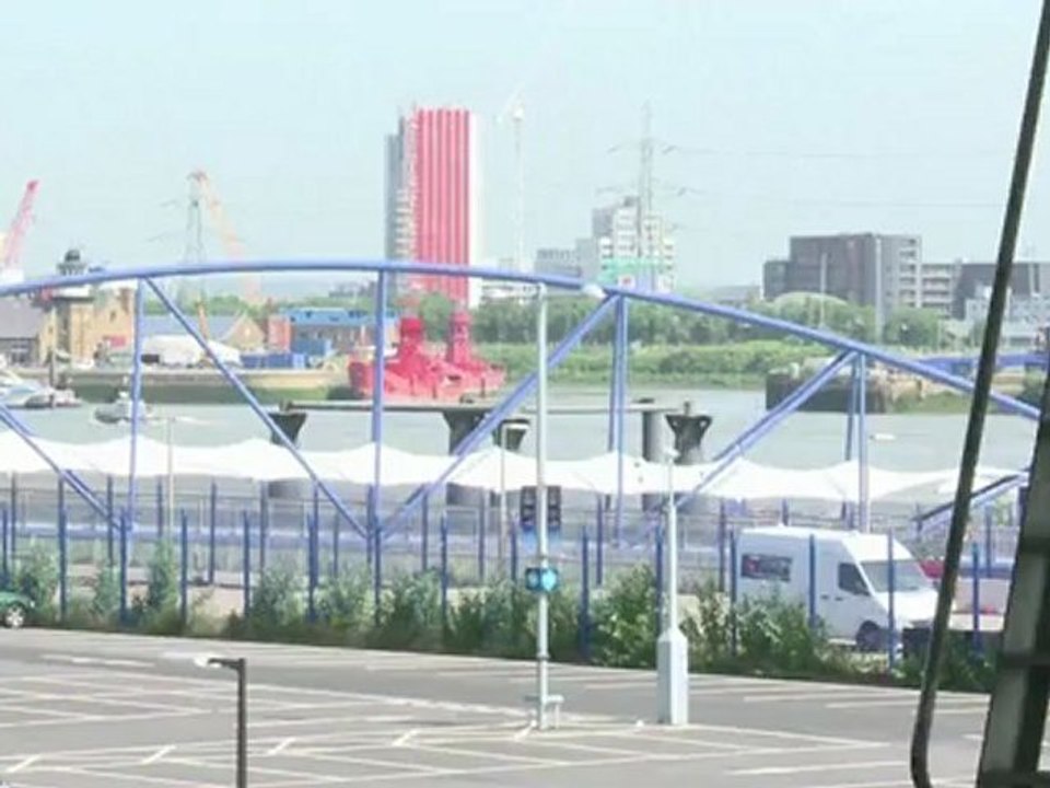 A Londres, inauguration d'un téléphérique pour les Jeux Olympiques