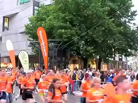 31. Sport Scheck Stadtlauf München 2009, Start Teil 1 (1Halbmarathon)