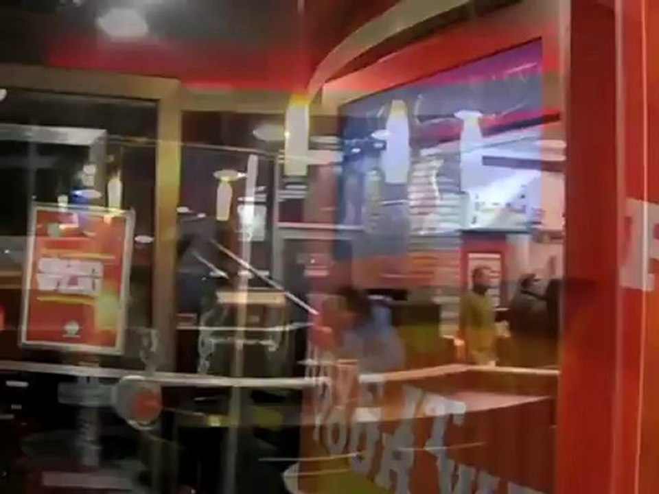 Burger King Restaurant eröffnet in neuem Design (Pollingerstr / Fürstenriederstr München)