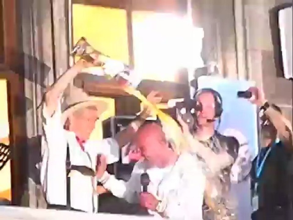 FC Bayern München  Meisterfeier 2008 - Rückblick Rathausbalkon & Marienplatz