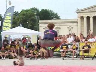 Gibbon Slackline Worldcup beim 1. Münchner Sportfestival auf dem Königsplatz  am 04.07.2010