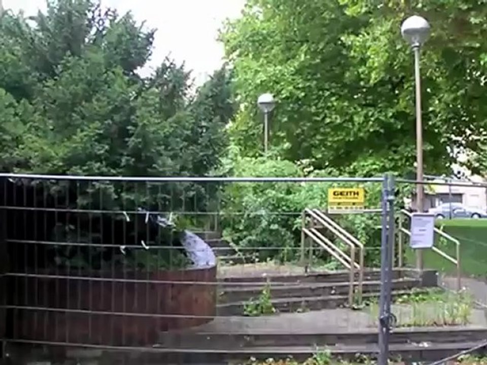 Immer noch Baustelle: 18 Monate U-Bahn Abgang Therese Giehse Allee München