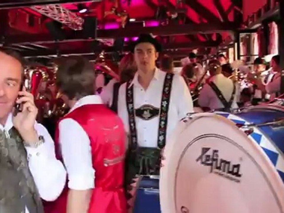 "Zur Bratwurst" @ Oktoberfest 2011 an neuem Standort