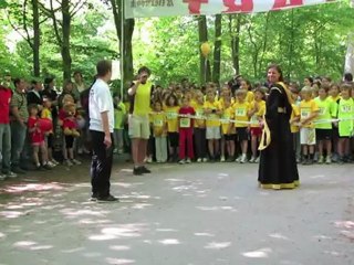 Kinderläufe und Gaudistaffel beim 4. Münchner Kindl Lauf 2011 im Englischen Garten