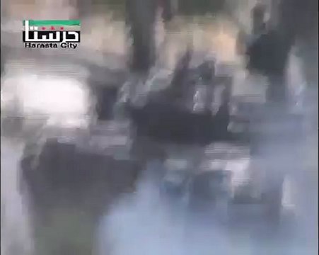 Syria فري برس ريف دمشق حرستا اقتحام المدينة بالدبابات 28 6 2012 ج1 Damascus