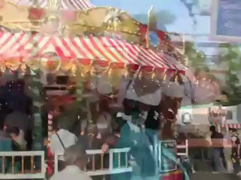 Hochreiters weißbiercarousel auf dem oktoberfest