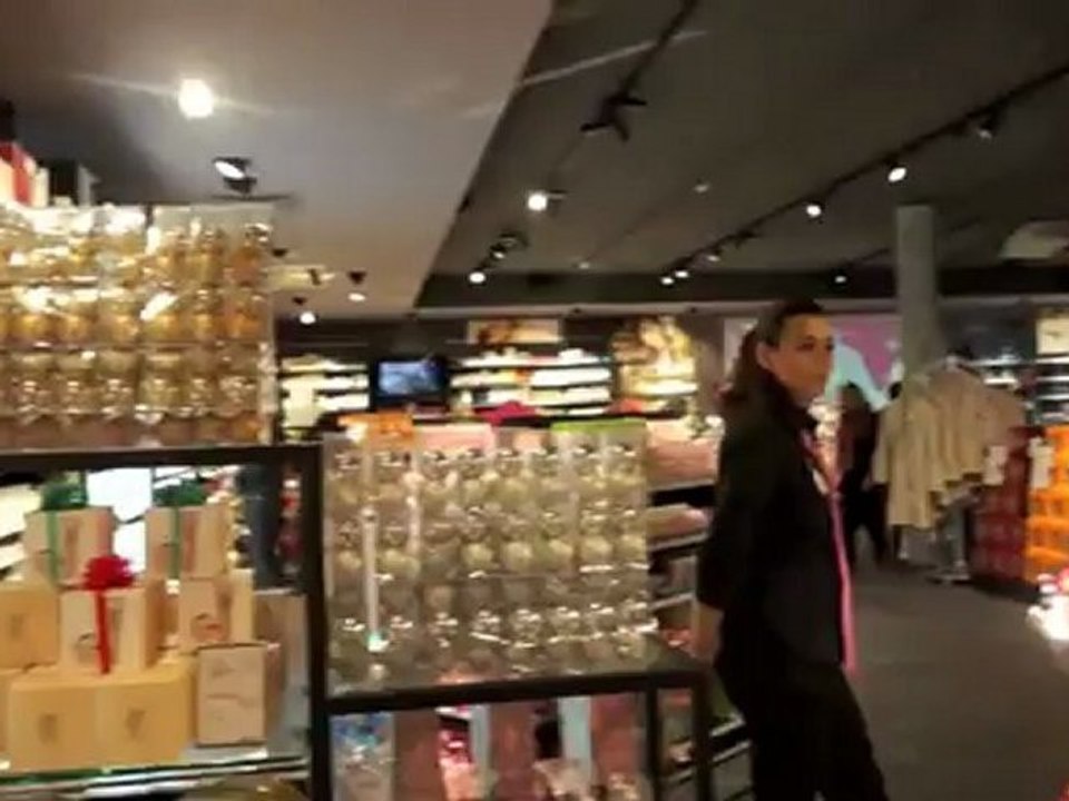 Douglas parfümerie neueröffnung neuhauserstr 3, münchen am 18.11.2011