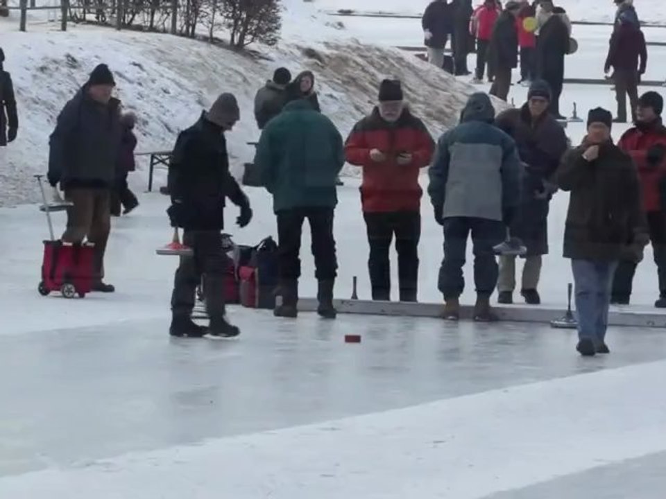 Nymphenburger Kanal -  Eisstocksschiessen München am 06.02.2012