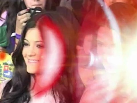 Kendall and Kylie Jenner Writing Science Fiction Novel