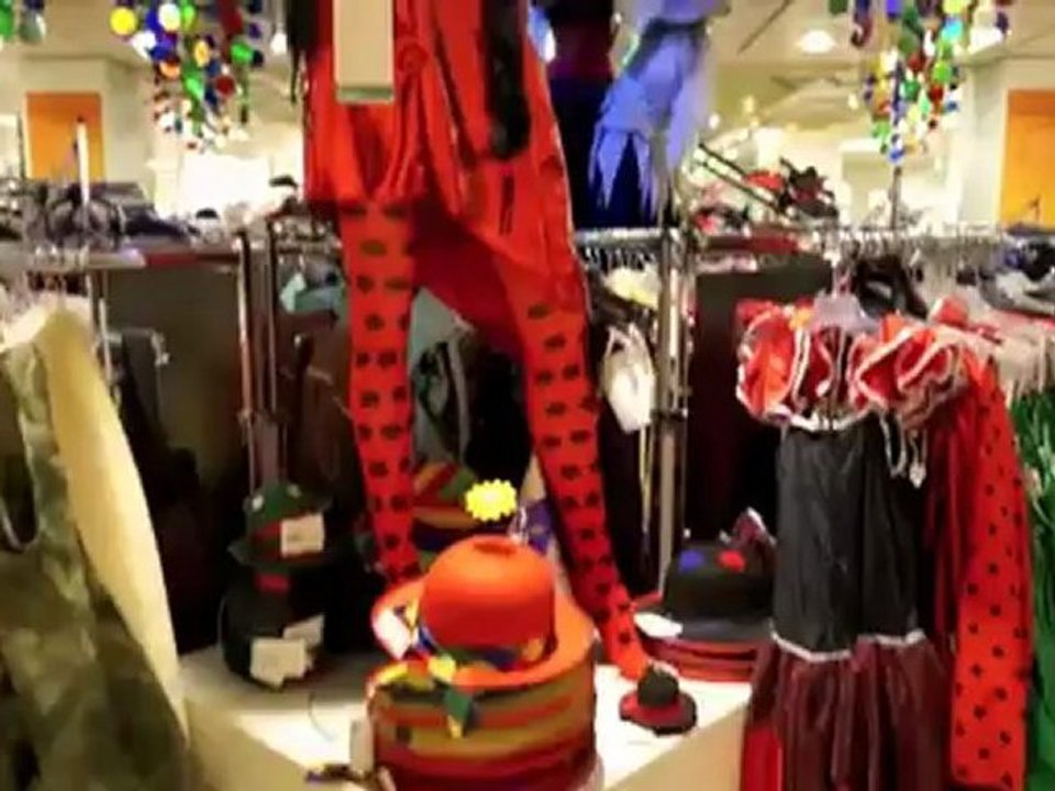 Faschingskostüme @ Faschingsmarkt im Galeria Kaufhof Marienplatz München