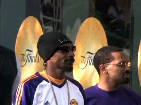 Snoop Dogg Busted for Possessing Pot in Norway