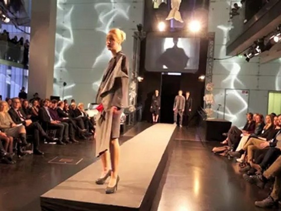 Teil 1: Graduate Fashion Show NEXT.12 - Wonderlab