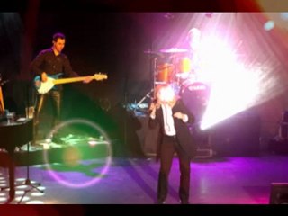 MICHELLE TORR   "QUAND LE RIDEAU EST FERME"