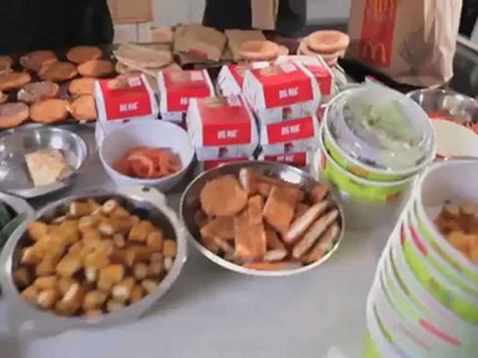 McDonald's - Das Experiment: Pop-up-Restaurant „3/5 -- De/Construction of Food'.