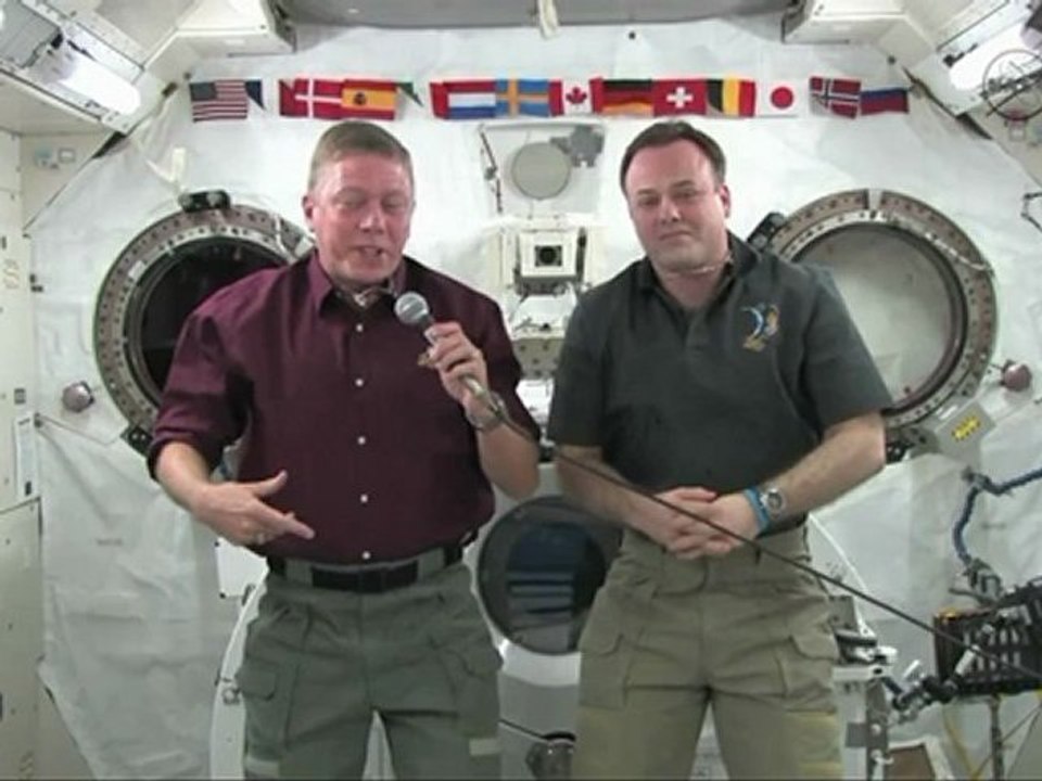 [ISS] Station Crew Discusses Life in Space with Media