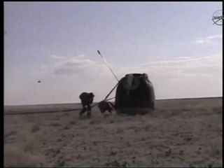 [ISS] Expedition 27 Landing (Touchdown View from Helicopter)