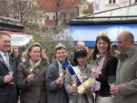 „Spargel liebt Silvaner Fränkische Weinkönigin Melanie Dietrich @ Viktualienmarkt