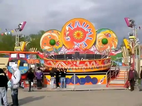 2009: Anstich Frühlingsfest im Allwetter Biergarten - dem Weißbiergarten von Radlinger (Archiv)