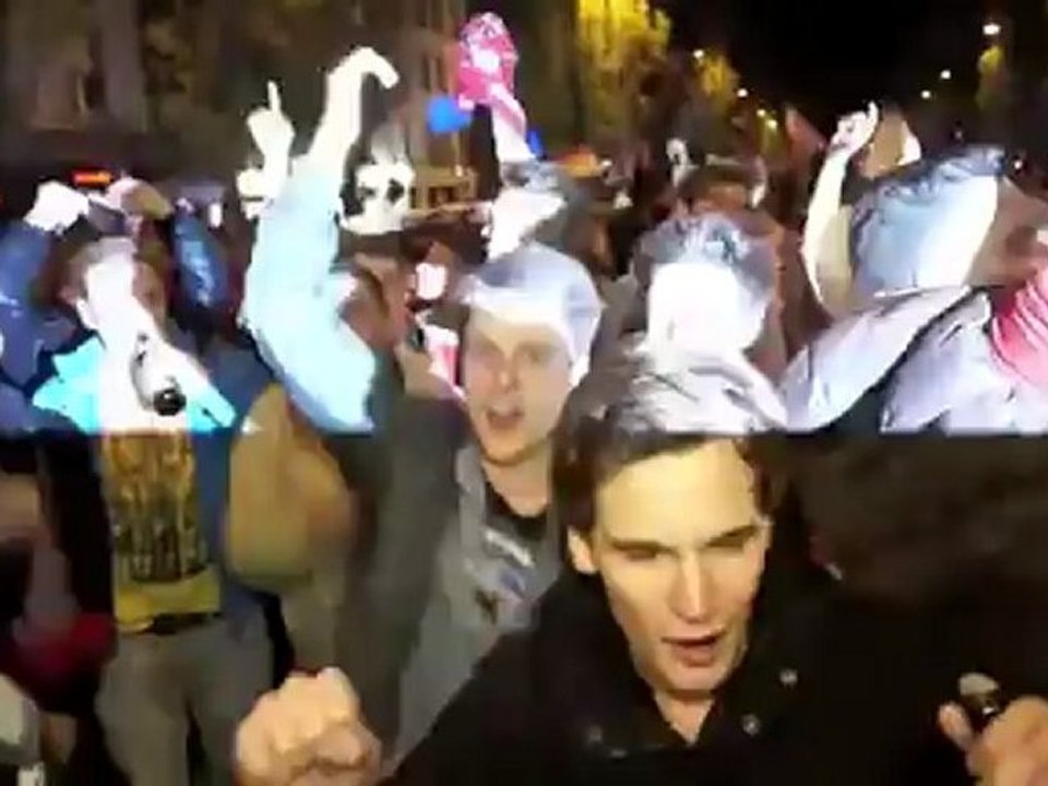 FC Bayern Fans feierten auf der Leopoldstraße den Champions League Einzug (25.04.2012)