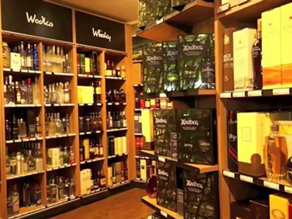 Weinabteilung der Galeria Gourmet @ Galeria Kaufhof München