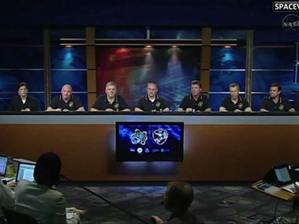 [STS-134] Crew News Conference at JSC (p2)