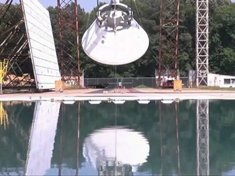 [Orion] Mock-Up Makes A Splash In First Drop Test