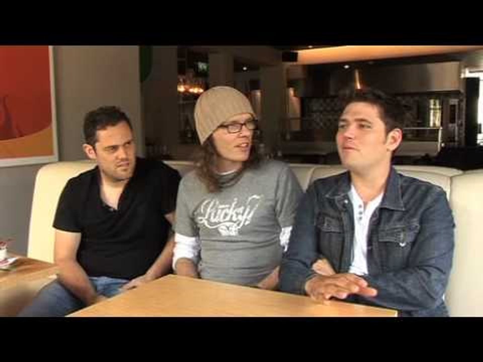 Scouting For Girls 2010 interview - Roy, Greg and Peter (part 1)