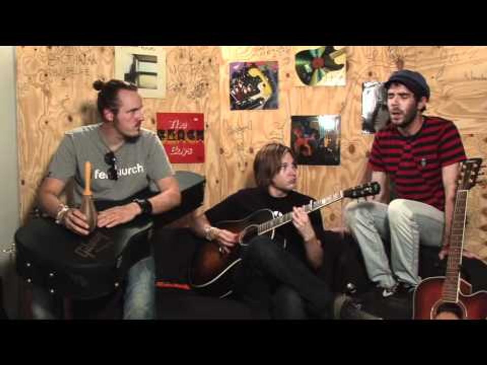 Lowlands sessions - Baskerville plays Devil's town