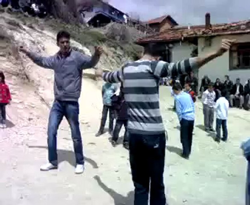 MICIRLAR KÖYÜNDE ÜĞÜN