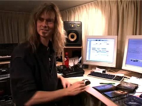 In de Studio bij Ayreon - Arjen Lucassen legt Waking dreams uit