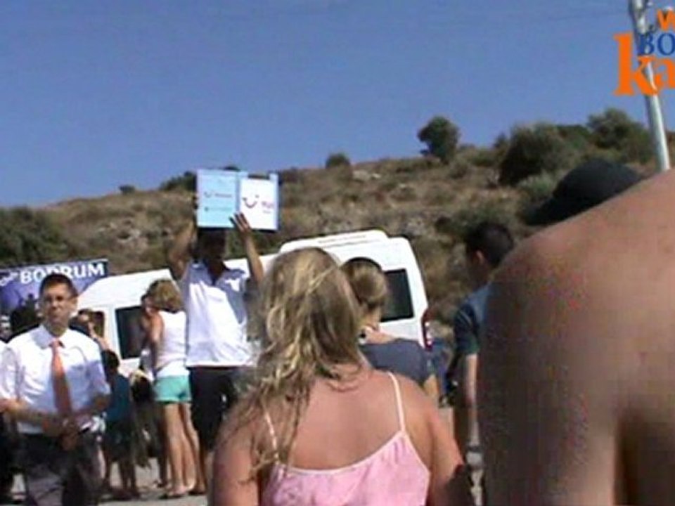 GÜMBET DOLGU ALANI YAT LİMANI YOLU PARALI YOL OLDU