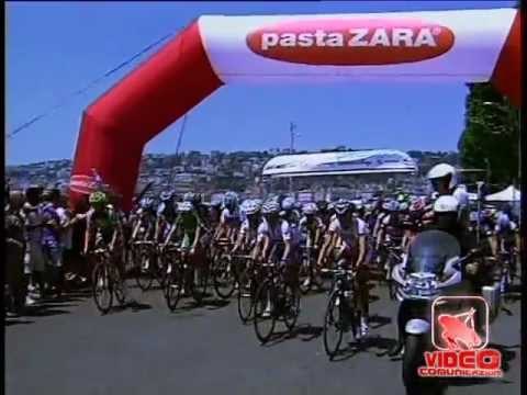 Napoli - Partito da via Caracciolo il ''GiroDonne2012 (29.06.12)