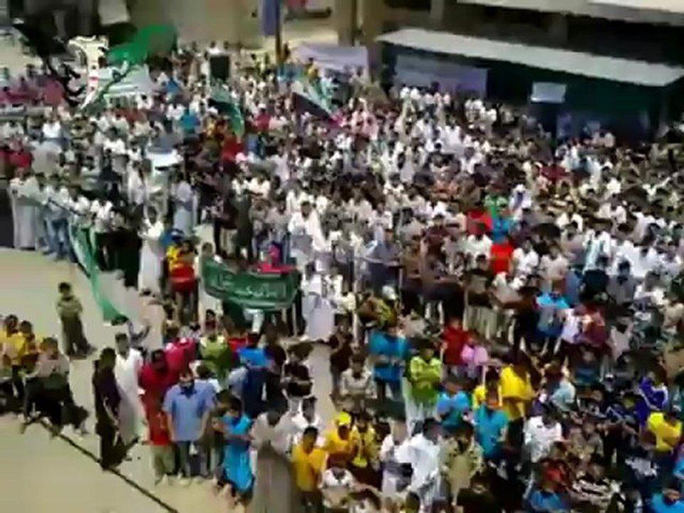 Syria فري برس حماه المحتلة  كفرزيتا جمعة واثقون بنصر الله  أغنية تدعوا الجيش بالأنشقاق 29 6 2012 Hama