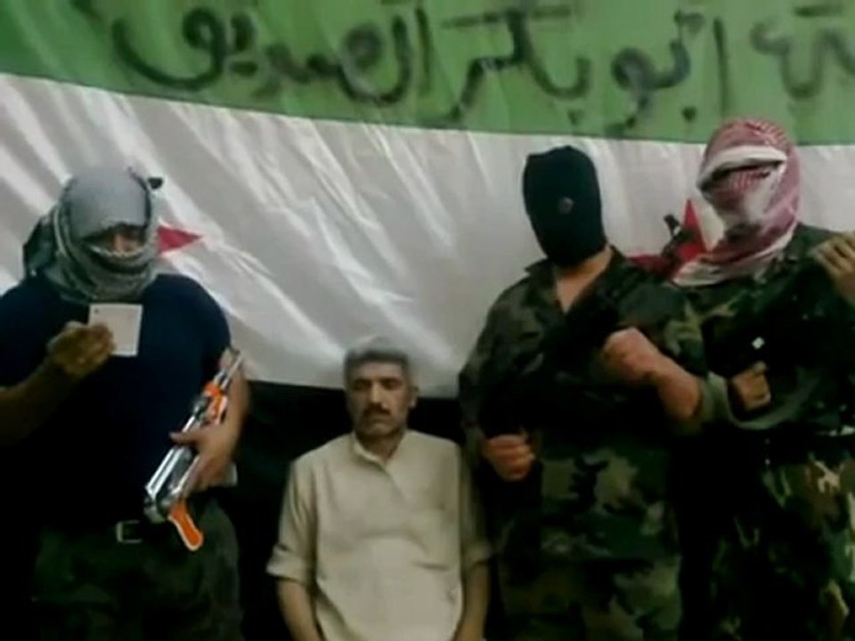 Syria فري برس حلب  الباب القبض على المساعد أول عمار مصطفى دخان 29 6 2012 Aleppo