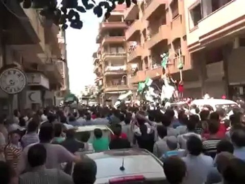 Syria فري برس حمص حي الملعب جمعة واثقون بنصر الله خافو الله يا عرب 29 6 2012 Homs