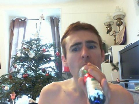 Wiwi égratigne tous les jours de Pauline