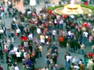 35.000 personas, según los sindicatos