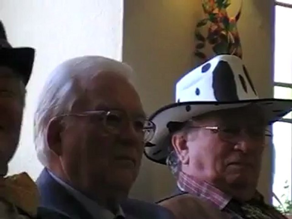 Schlüsselübergabe HA KA GE in Hammelburg an den 2. Bürgermeister Glückler Reimar