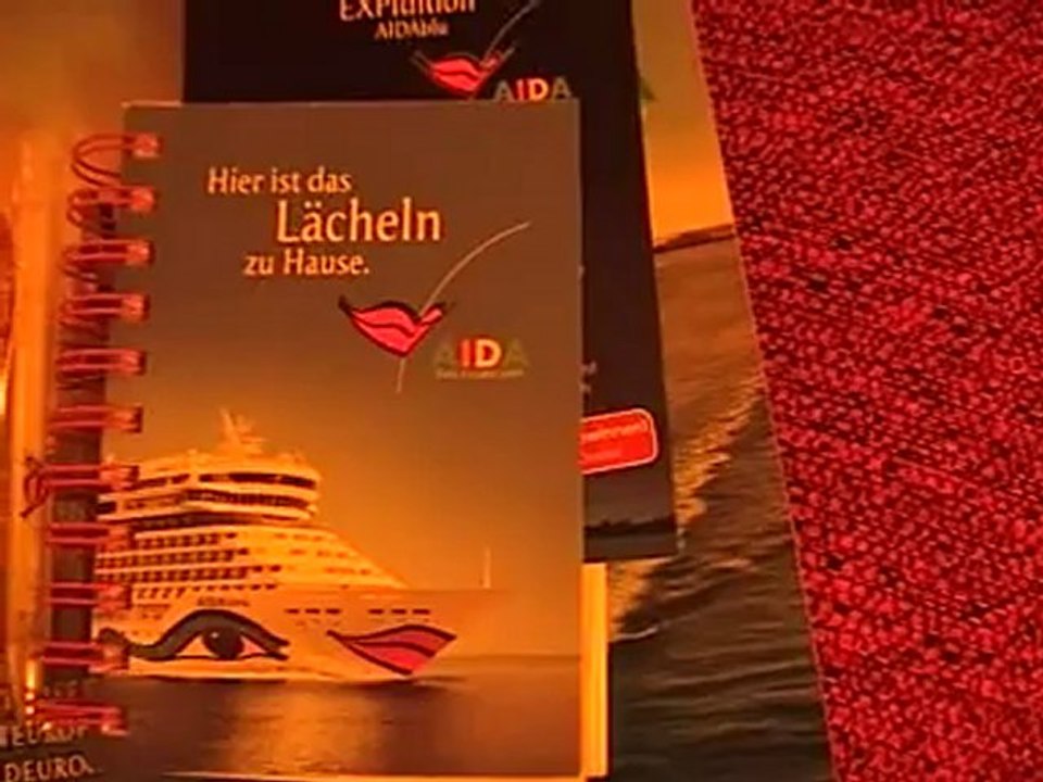 AIDAblu Hamburg Hafen AIDA kreuzfahrten Dusche Toilette Film Video Lounge Clubschiff