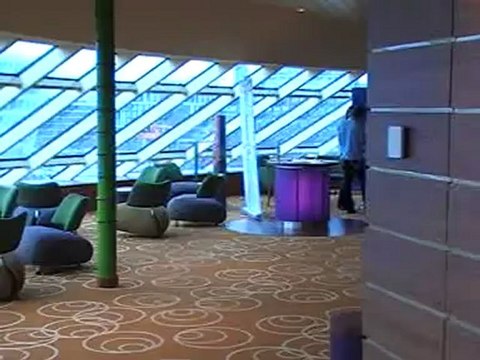 AIDAblu Hamburg Hafen AIDA kreuzfahrten AIDAblue Film Video Lounge Clubschiff