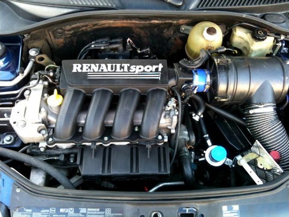 Renault Sport Clio 2 ph1 - EVOLUTIONS - 10/2010 - 06/2012 - HD720p